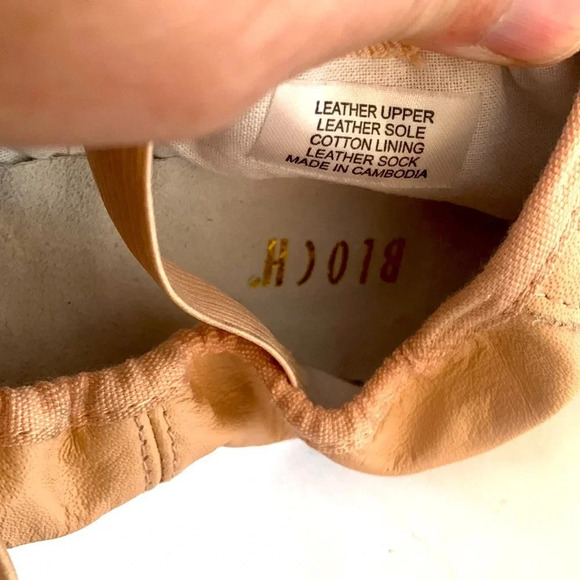 Ladies BLOCH BALLET SLIPPERS size 4.5 C pink worn once excellent condition - Picture 5 of 6